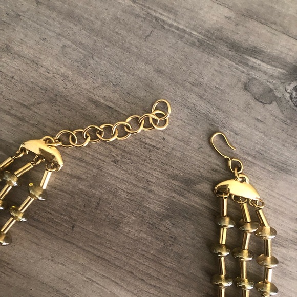 💙Monet gold tong glass beads multi layer necklace - Picture 4 of 5